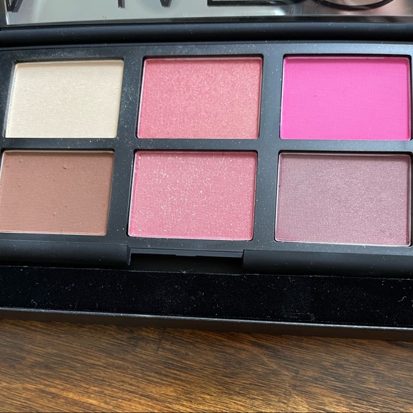 NIB NARS Danmari Cheek Orgasm Desire Casino Hungry Heart 6-Pan Palette LE - Picture 4 of 5